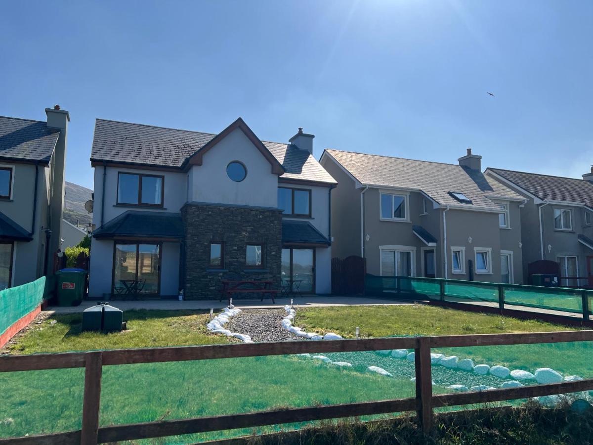 Picturesque Riverside Home Cahersiveen Exterior photo