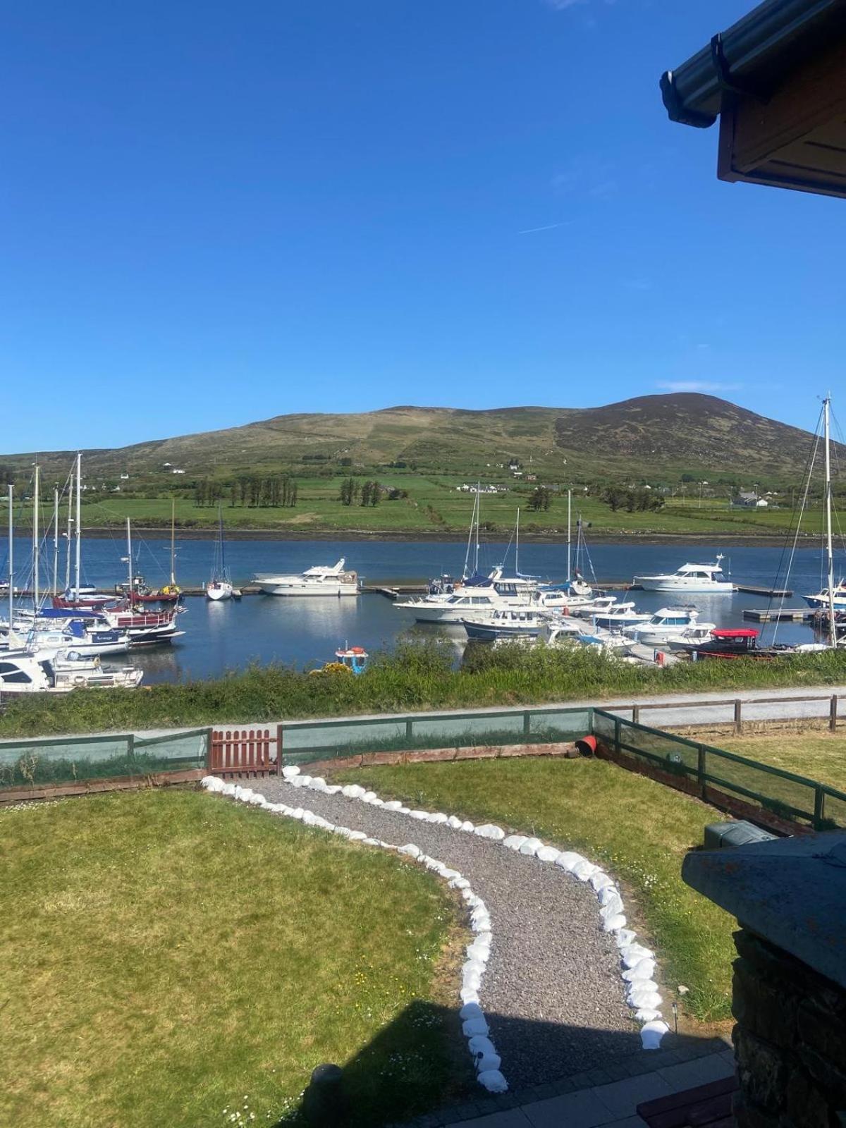 Picturesque Riverside Home Cahersiveen Exterior photo